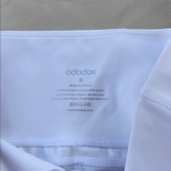 Ododos. White Textured High-Waisted Leggings - Picture 4 of 9
